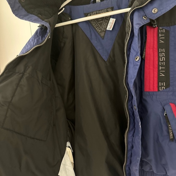 Vitesse Blue and Red Jacket - Picture 7 of 8